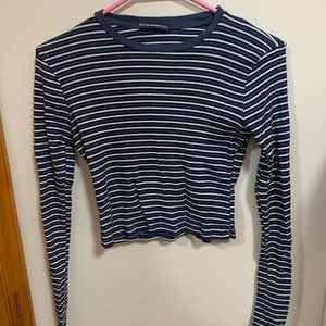BRANDY MELVILLE STRIPED LONG SLEEVE (cropped)